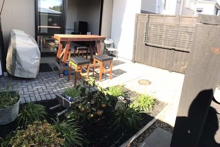 Photo of property in 14 Pukewhero Rise, Westgate, Auckland, 0614