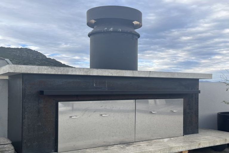 Photo of property in 5 Old Racecourse Road, Albert Town, Wanaka, 9305