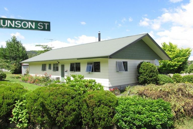 Photo of property in 1 Munson Street, Reefton, 7830