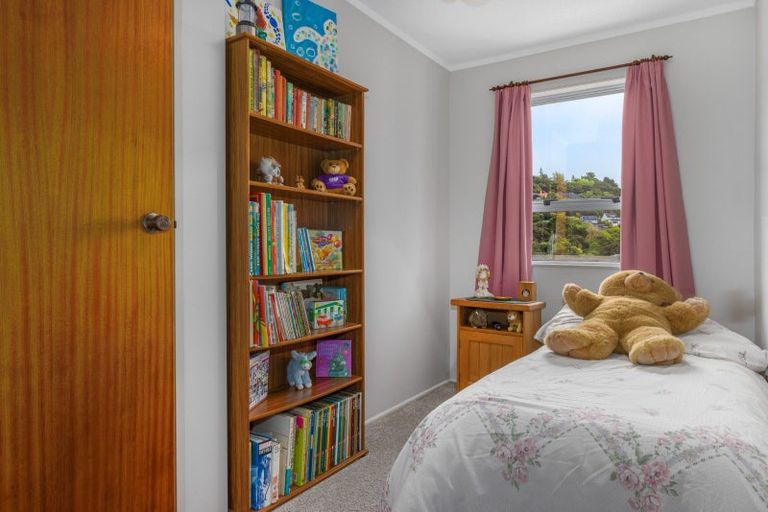 Photo of property in 10 Bosun Terrace, Whitby, Porirua, 5024