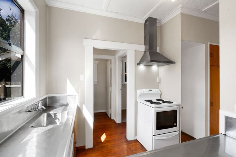 Photo of property in 24 Morrissey Street, Hawera, 4610