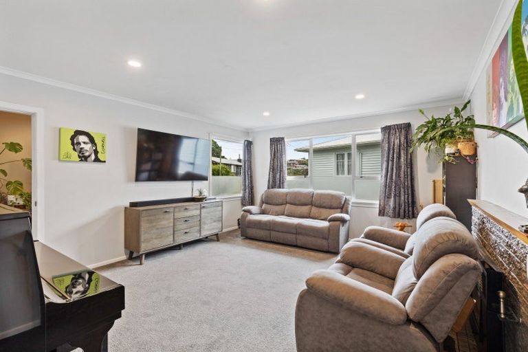 Photo of property in 41 Pembroke Street, Westown, New Plymouth, 4310