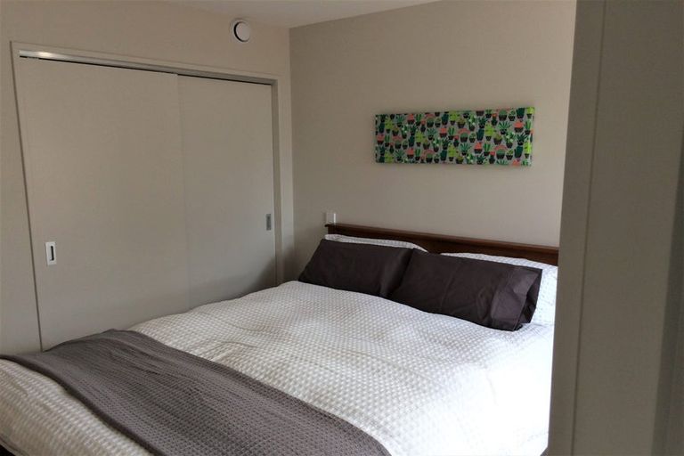 Photo of property in Nouvo Apartments, 1a/21 Rugby Street, Mount Cook, Wellington, 6021