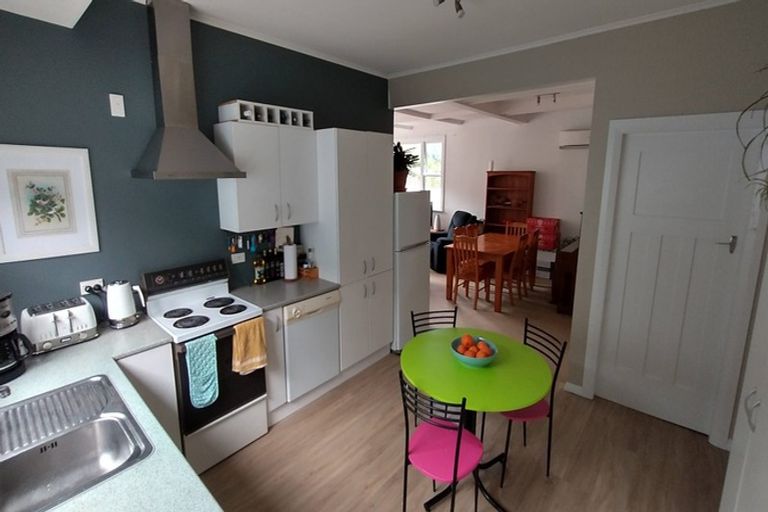 Photo of property in 288 Ohiro Road, Brooklyn, Wellington, 6021