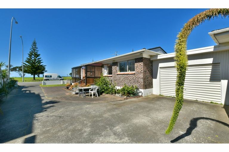 Photo of property in 1/262 Hibiscus Coast Highway, Orewa, 0931