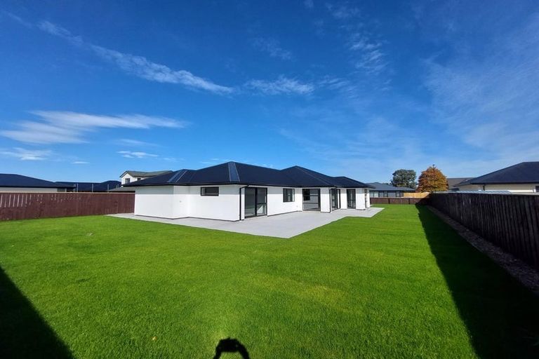 Photo of property in 3 Clonbunny Close, Rolleston, 7614