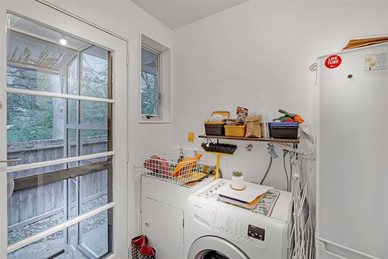 Photo of property in 1/40a Prestons Road, Redwood, Christchurch, 8051