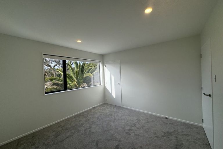 Photo of property in 8/5 Preston Avenue, Henderson, Auckland, 0610