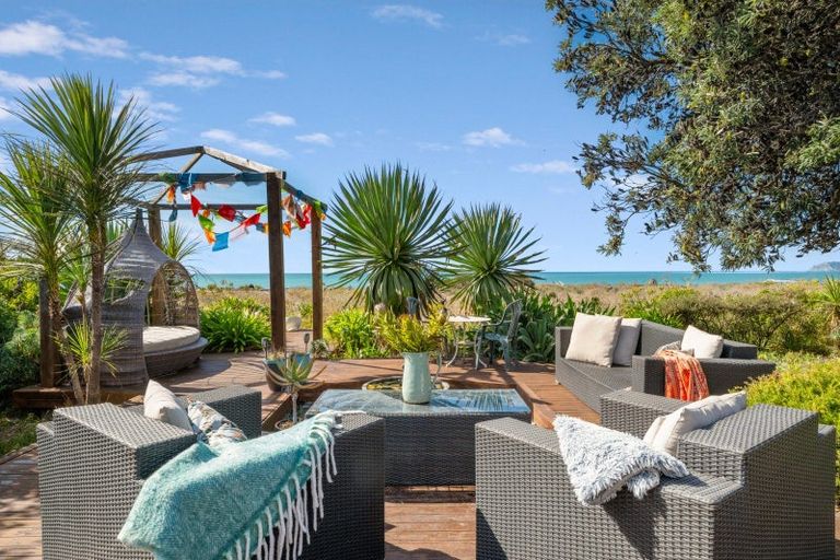 Photo of property in 104 Rarangi Beach Road, Rarangi, Blenheim, 7273