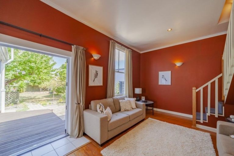 Photo of property in 149 Wellesley Road, Napier South, Napier, 4110