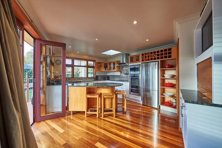 Photo of property in 14 Pastoral Lane, Hokowhitu, Palmerston North, 4410