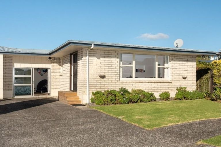 Photo of property in 11 Carol Place, Otumoetai, Tauranga, 3110