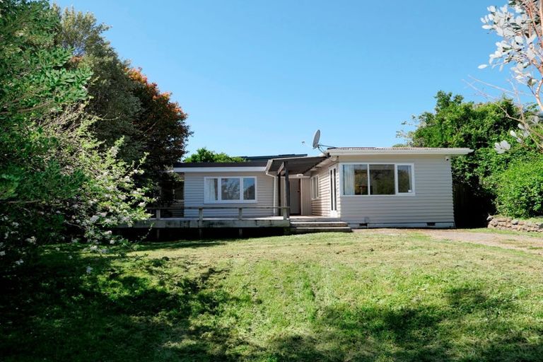 Photo of property in 1 Titoki Road, Raumati Beach, Paraparaumu, 5032