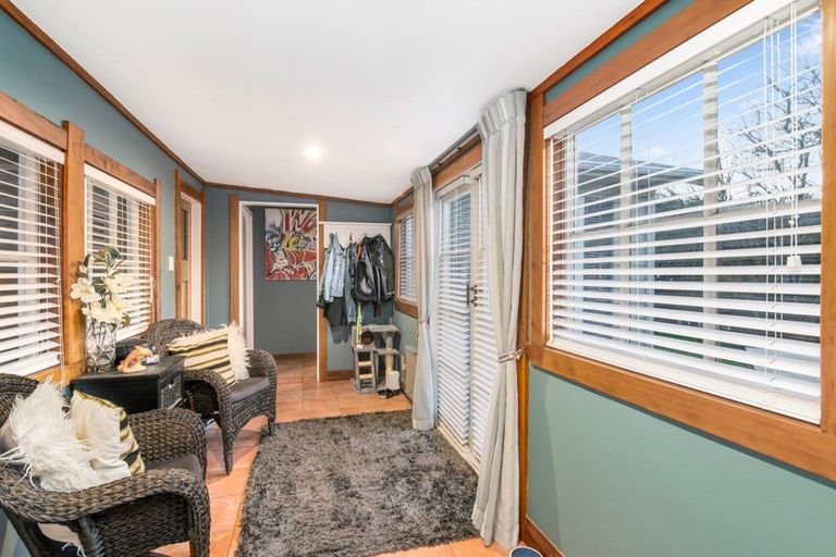 Photo of property in 1070 Queen Street East, Levin, 5510