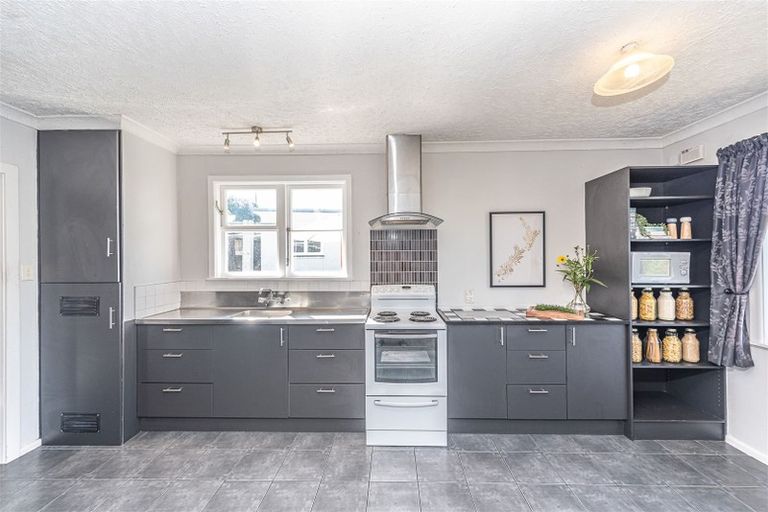 Photo of property in 86 Manuka Street, Castlecliff, Whanganui, 4501