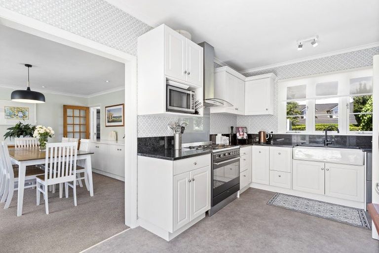 Photo of property in 2a Kauri Grove, Lansdowne, Masterton, 5810