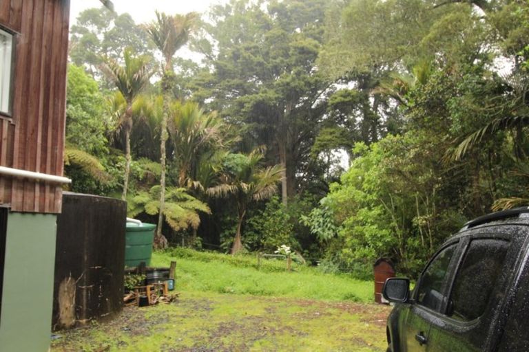 Photo of property in 108 Hinau Road, Waimauku, 0881