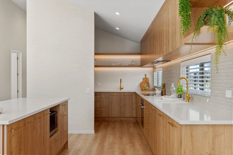 Photo of property in 13 Finstock Way, Rolleston, 7614