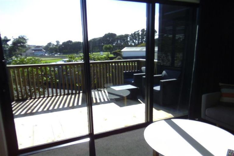 Photo of property in 9a-e Moulton Street, Moturoa, New Plymouth, 4310