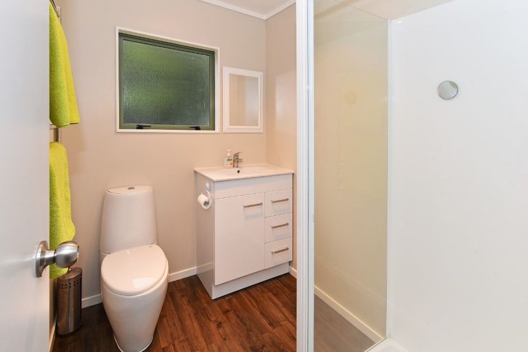 Photo of property in 10b Lane Road, Weymouth, Auckland, 2103