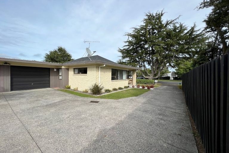 Photo of property in 1/24 Beaumaris Way, Conifer Grove, Takanini, 2112