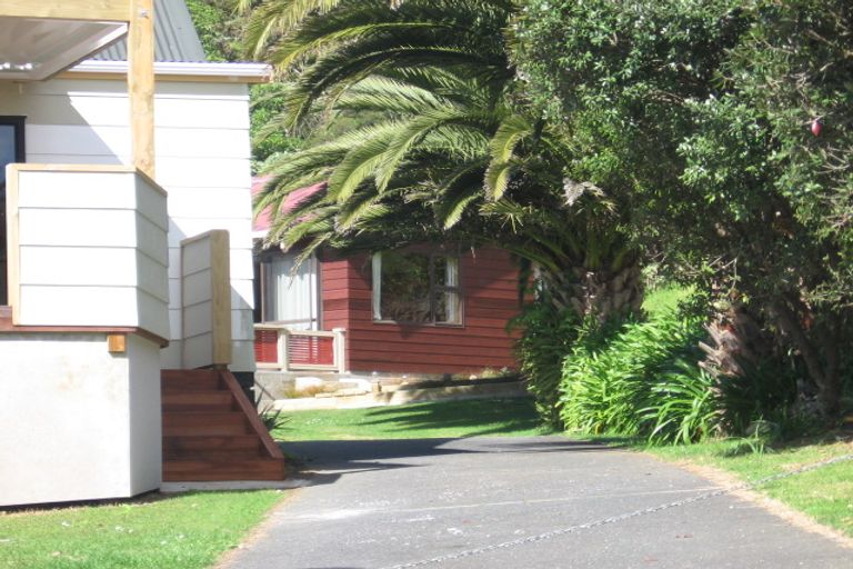 Photo of property in 36 Rewa Place, Russell, 0202