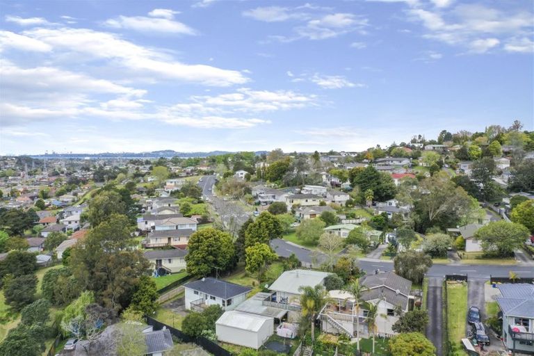 Photo of property in 41 Loughanure Place, Massey, Auckland, 0614