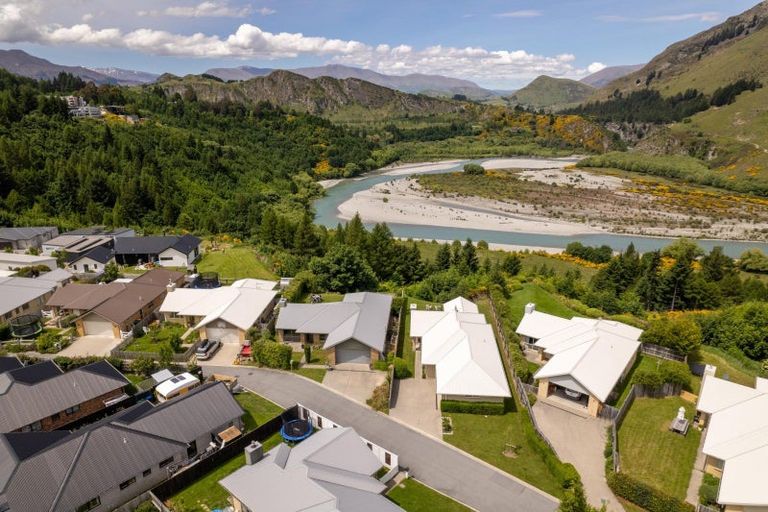Photo of property in 9 Sew Hoy Lane, Arthurs Point, Queenstown, 9371
