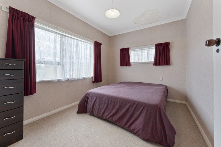 Photo of property in 122 Winchester Street, Levin, 5510