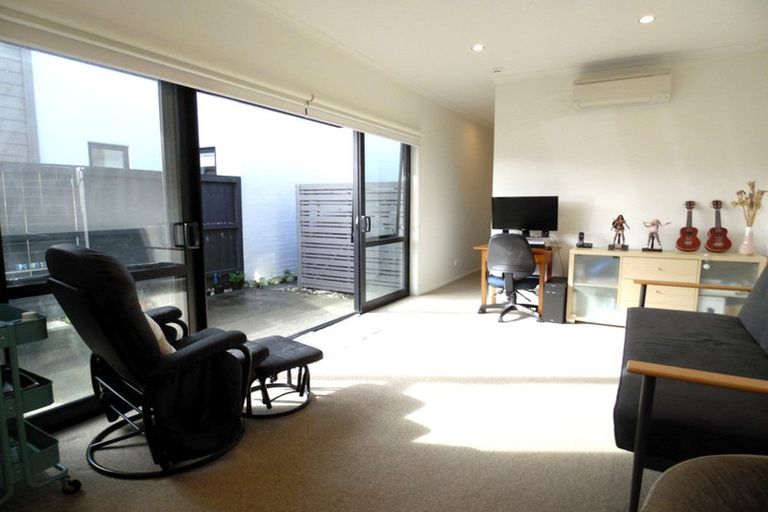 Photo of property in 3 Grey Warbler Road, Hobsonville, Auckland, 0618