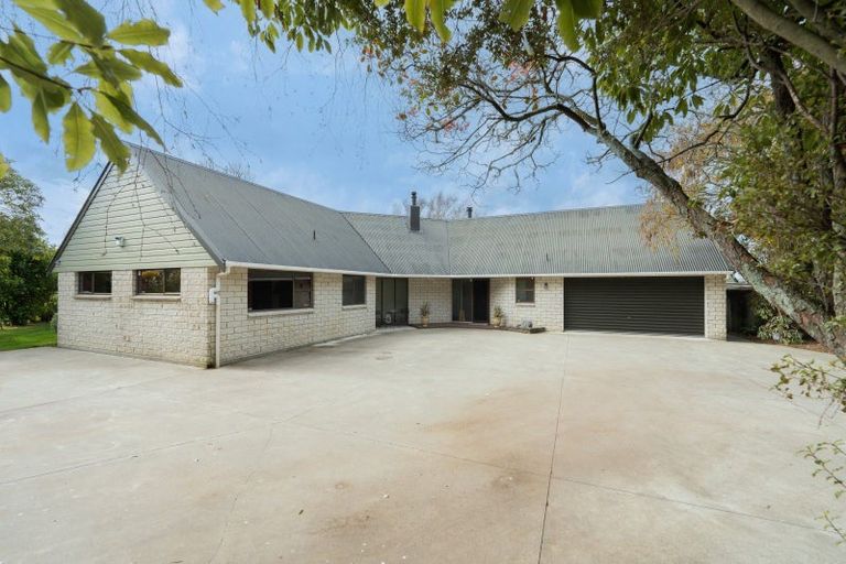 Photo of property in 537 No 1 Line, Longburn, Palmerston North, 4475