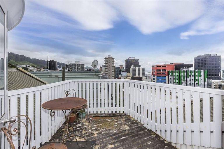 Photo of property in 4/219 The Terrace, Wellington Central, Wellington, 6011