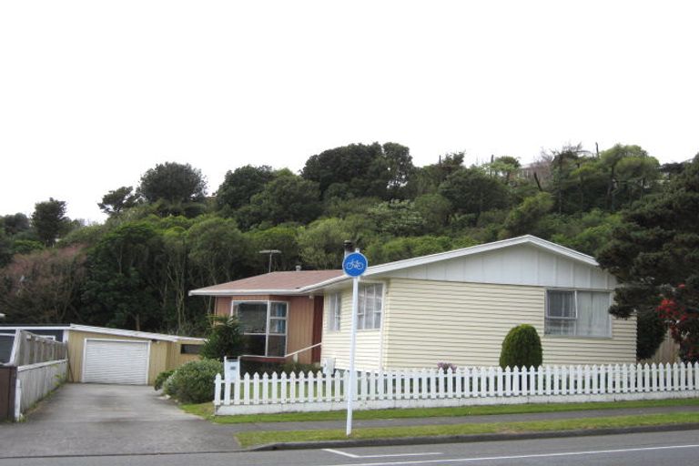 Photo of property in 40 Cumberland Street, Merrilands, New Plymouth, 4312