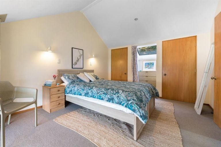 Photo of property in 1/4 Sainsbury Road, Fernhill, Queenstown, 9300