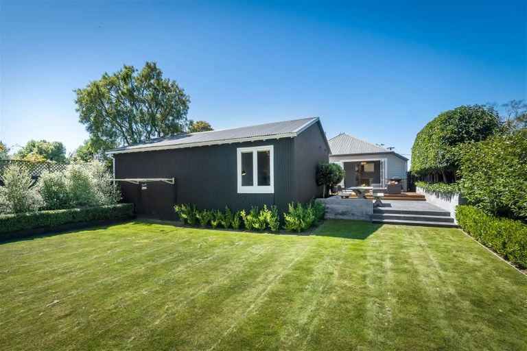 Photo of property in 99 Bryndwr Road, Bryndwr, Christchurch, 8052