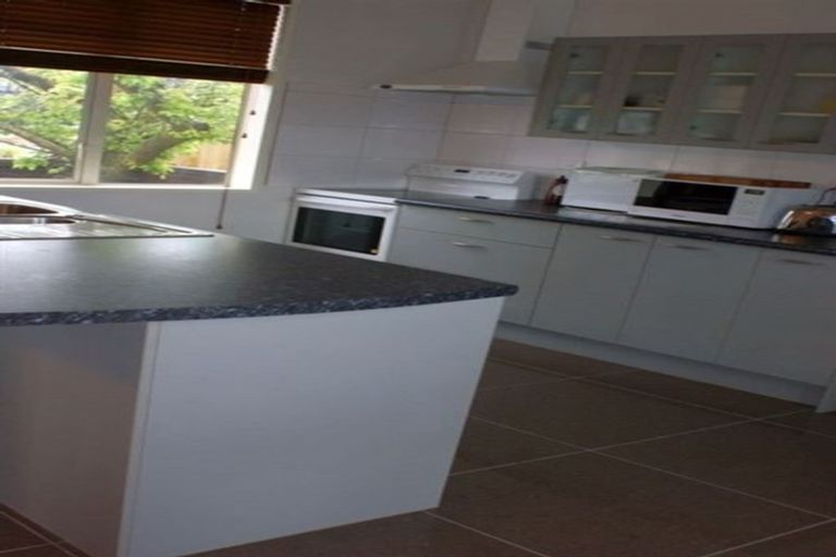 Photo of property in 15 Picton Avenue, Riccarton, Christchurch, 8011