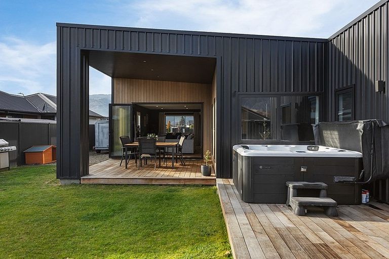 Photo of property in 9 Neason Place, Cromwell, 9310