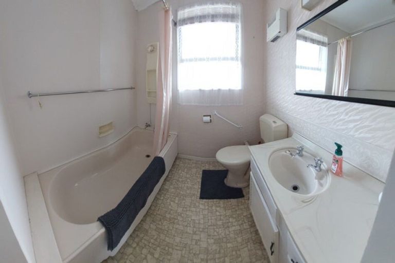 Photo of property in 362 College Street, West End, Palmerston North, 4410