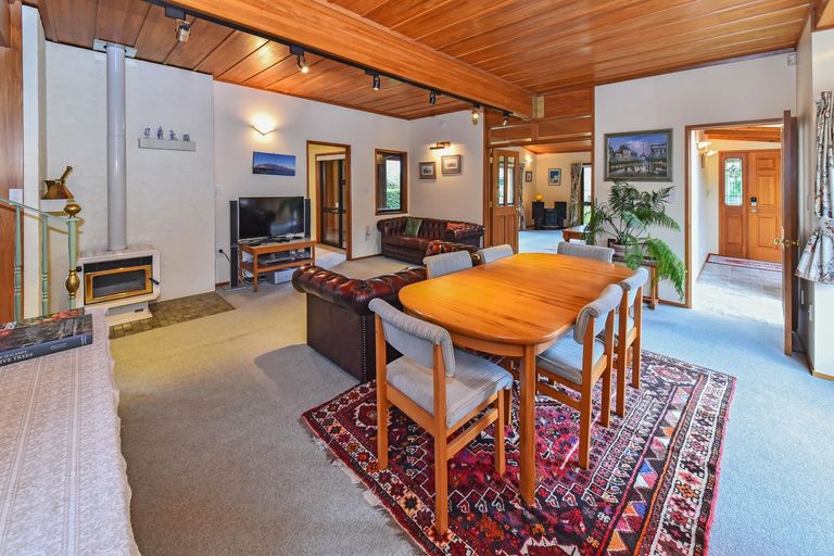 Photo of property in 47 Cherrington Road, Clevedon, Papakura, 2582