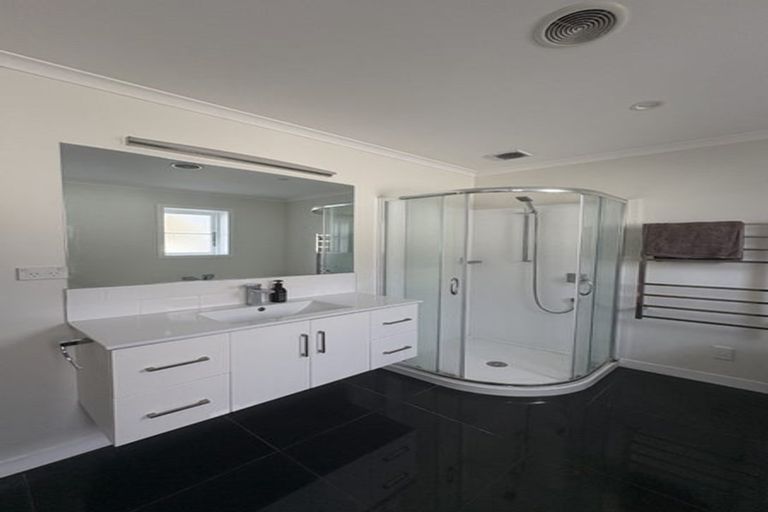 Photo of property in 78 Bell Road, Waiwhetu, Lower Hutt, 5010