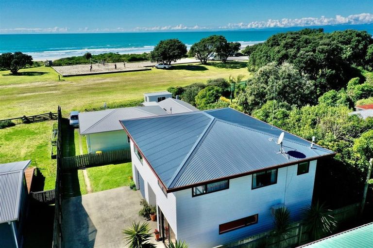 Photo of property in 2/227 Pohutukawa Avenue, Ohope, 3121