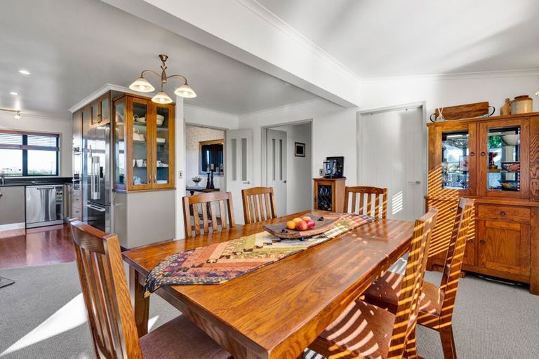 Photo of property in 60 Brookes Road, Cardiff, Stratford, 4391