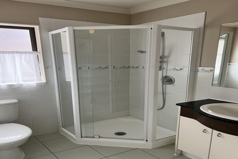 Photo of property in 168c Ridge Road, Howick, Auckland, 2014