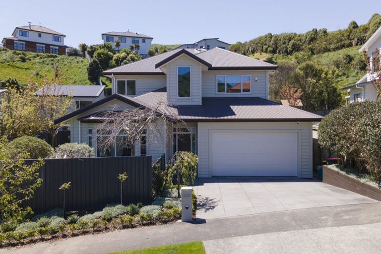 Photo of property in 13 Mauldeth Terrace, Churton Park, Wellington, 6037