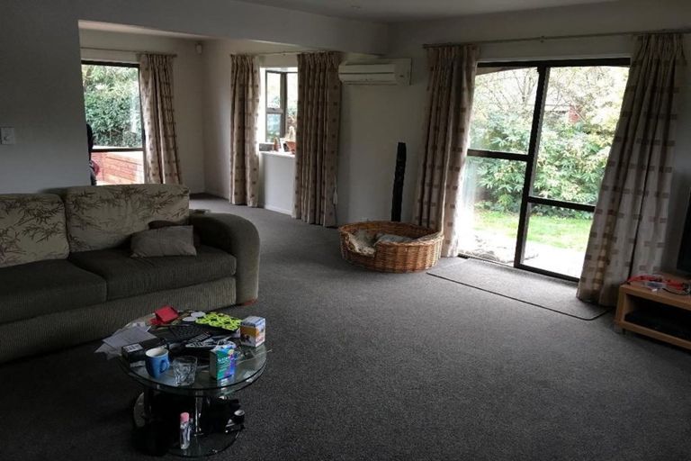 Photo of property in 33b Lochee Road, Upper Riccarton, Christchurch, 8041