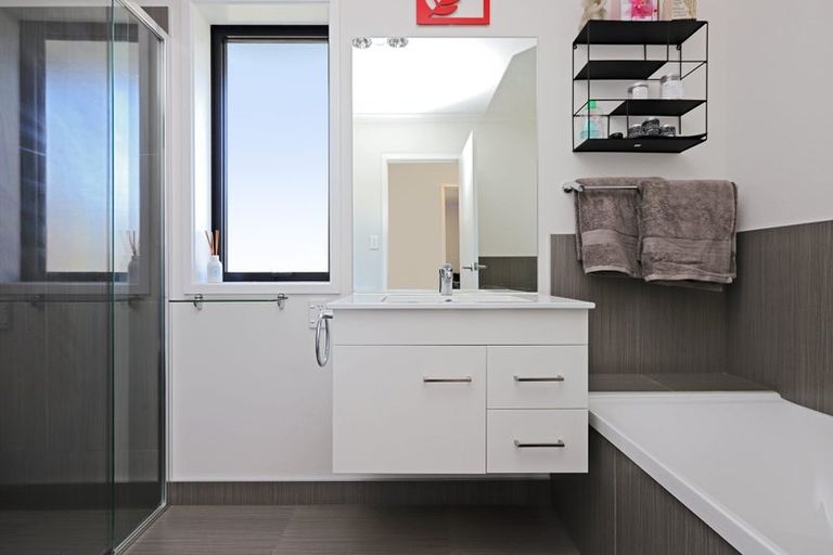 Photo of property in 36 Hikawera Drive, Frimley, Hastings, 4120