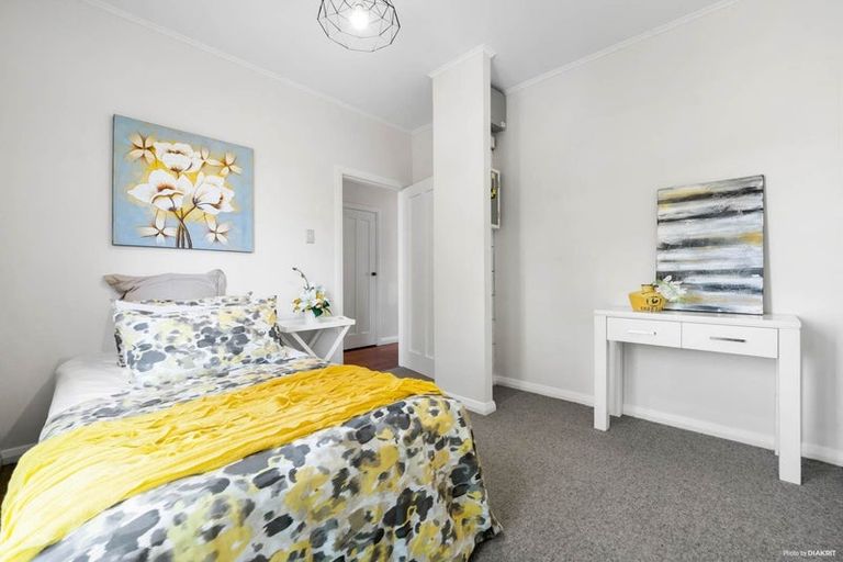 Photo of property in 216a Meola Road, Point Chevalier, Auckland, 1022