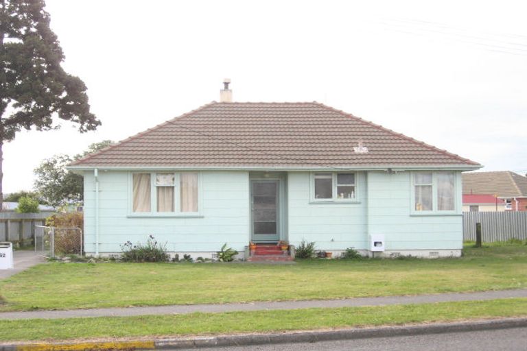 Photo of property in 52 Hillary Crescent, Maraenui, Napier, 4110