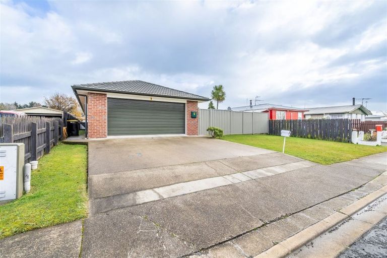 Photo of property in 7 Crowther Crescent, Heidelberg, Invercargill, 9812