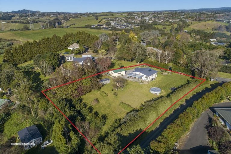 Photo of property in 12 Wade Place, Welcome Bay, Tauranga, 3175